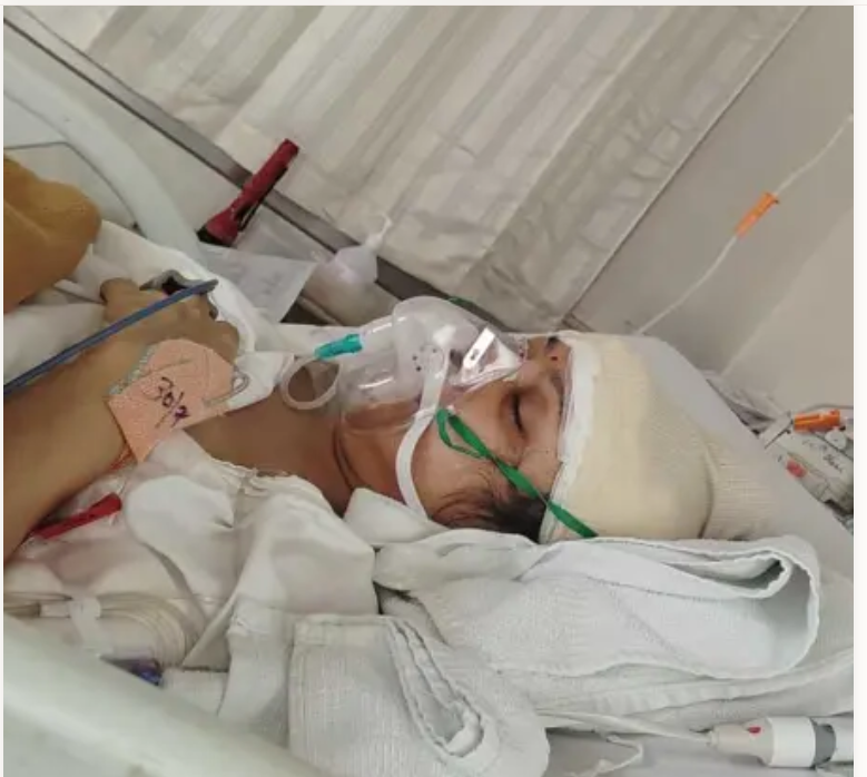Cláudia em tratamento intensivo no hospital